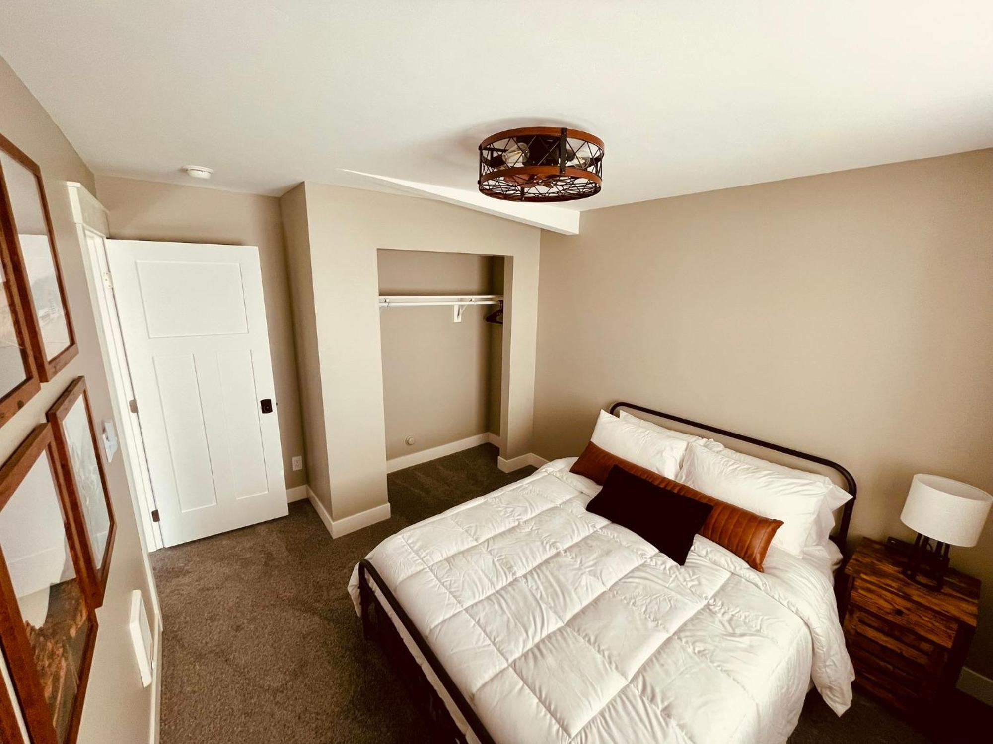 Iona Mercantile Bnb Rigby Exterior photo