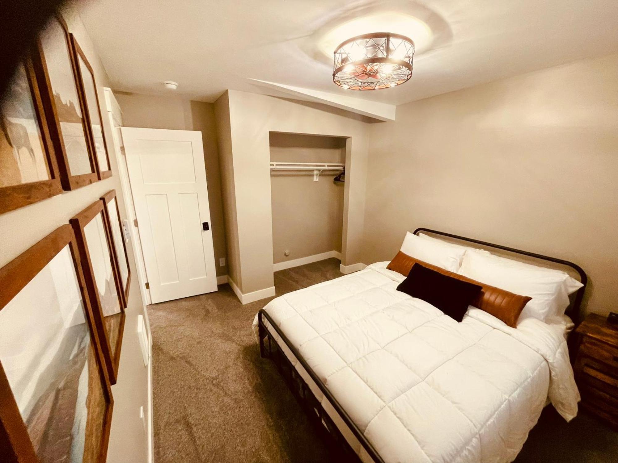 Iona Mercantile Bnb Rigby Exterior photo