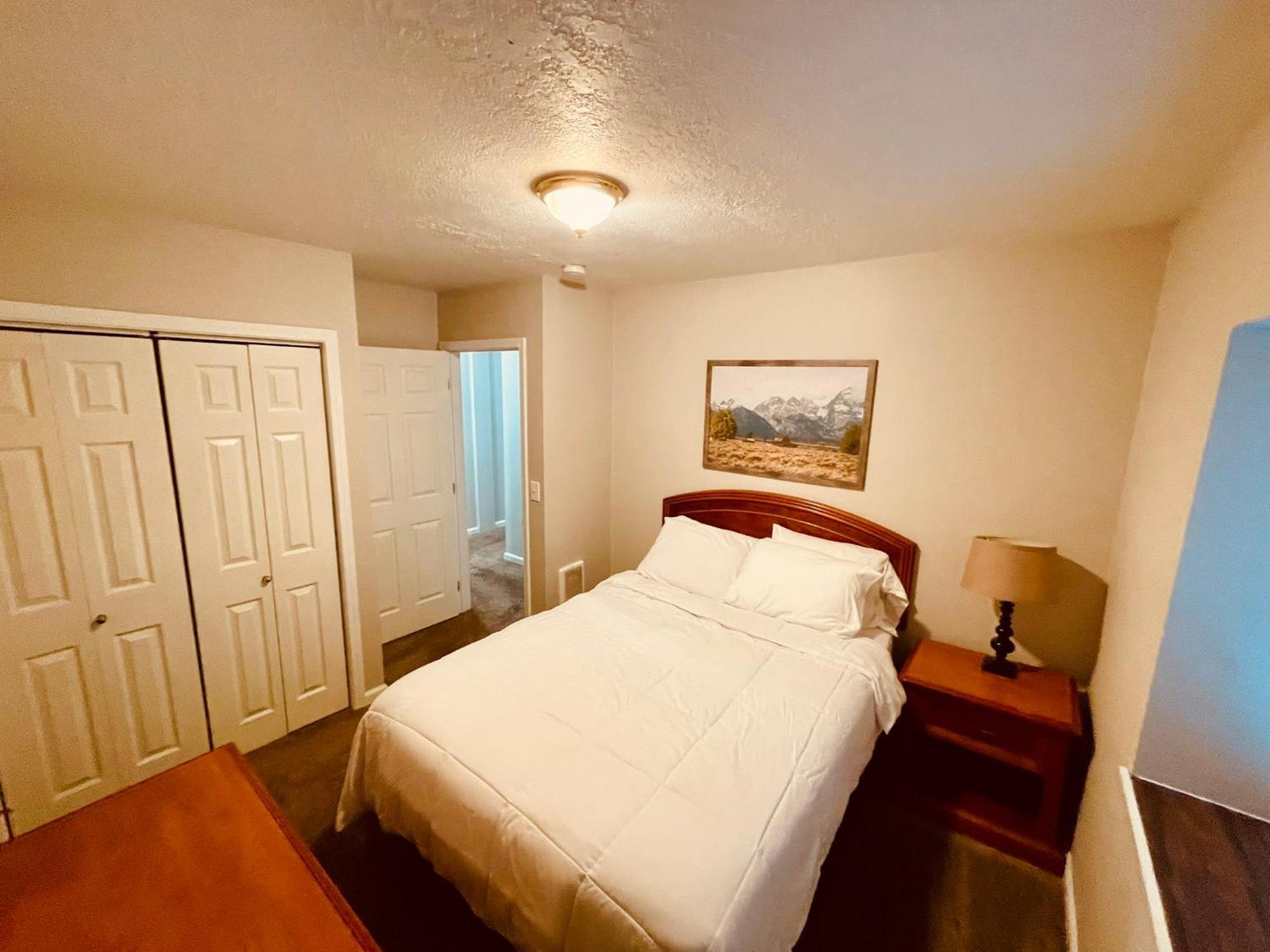 Iona Mercantile Bnb Rigby Exterior photo