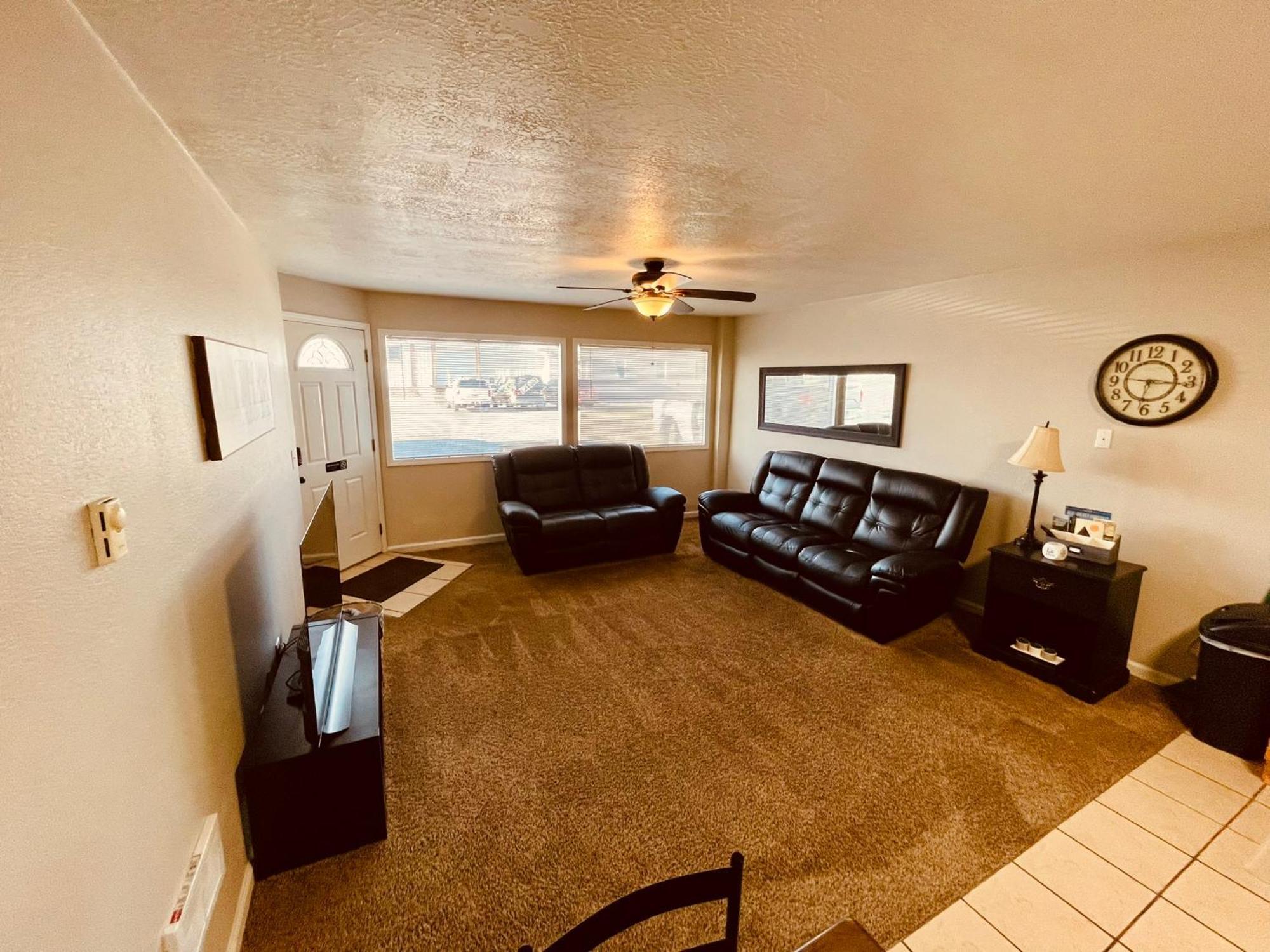Iona Mercantile Bnb Rigby Exterior photo